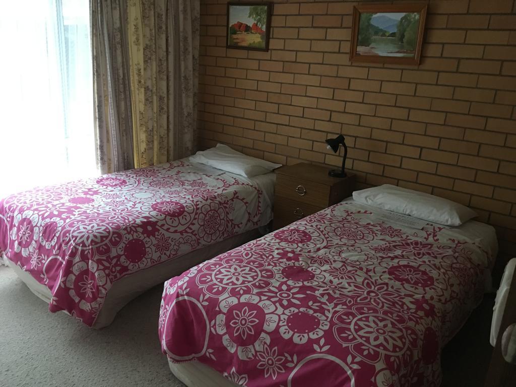 Ovensview On Riverside Bright Luaran gambar